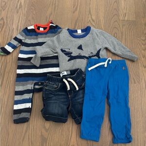 Baby Gap Clothing Set - Size 18-24 months
